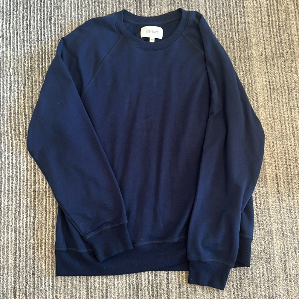 Long sleeve sweatshirt
